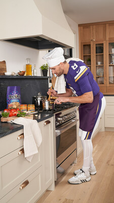 At Tost bv Tostitos, Kirk Cousins will swap out his helmet for a chef’s hat as he tries his hand at tableside service, Vegas style.