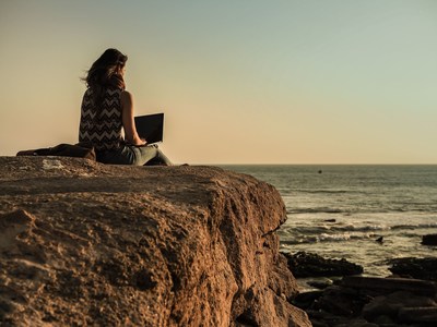 Expedia’s 2022 Vacation Deprivation Report finds that the “workcation” isn’t the cure for burnout