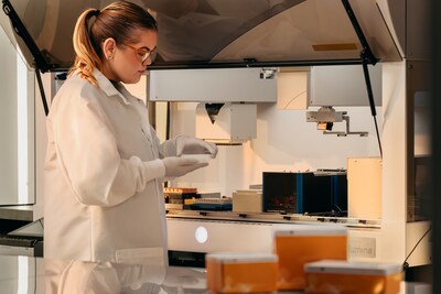 The Illumina Protein Prep assay gives labs the ability to scale proteomics research with a streamlined sample-to-insights solution, making large-scale studies​ easier and more cost effective.