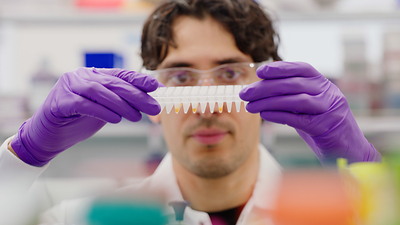 Today, Illumina announced its TruSight™ Oncology 500 ctDNA v2, a research assay that enables noninvasive comprehensive genomic profiling (CGP) of circulating tumor DNA from blood. Leading cancer centers are increasingly using liquid-biopsy-based CGP, and the TSO 500 ctDNA v2 assay can enable deeper insights for cancer research.