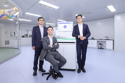 Entrepreneurs of two startups selected for the inaugural funding cycle and a representative of Illumina For Startups China.