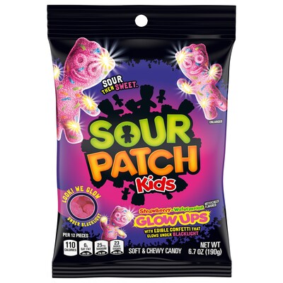 SOUR PATCH KIDS Strawberry-Watermelon Glow Ups.
