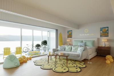 Beachfront Smiley Stay in Malibu