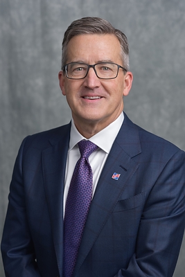 First Citizens BancShares, Inc. has announced that Gregory L. Smith has joined the company as an executive officer and Chief Information & Operations Officer (CIOO) for BancShares and its subsidiary, First Citizens Bank.
