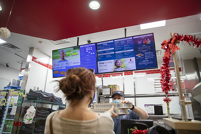 Domino’s corporate and franchise-owned stores across the U.S. joined forces to raise $13.6 million to support St. Jude Children’s Research Hospital® in 2021, primarily through the annual St. Jude Thanks and Giving® campaign.