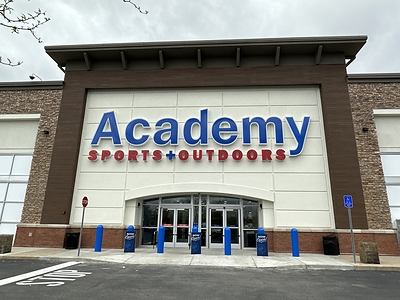 Academy Sports + Outdoors, a leading full-line sporting goods and outdoor recreation retailer, is excited to announce the opening of its first store in Lafayette, IN. Located at 100 S. Creasy Ln., the approximately 60,000-square-foot store brings a wide assortment of sports and outdoors merchandise to the area.