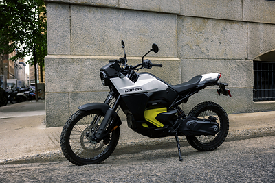 Can-Am Motorcycles are designed from the ground up to offer an incredible riding experience for new and seasoned riders alike. ©BRP 2025 (CNW Group/BRP Inc.)