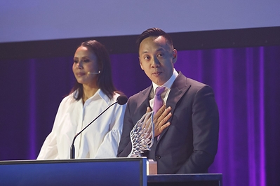 BRP wins the “Successful Business Strategy” award at the Gala Les Mercuriades. (CNW Group/BRP Inc.)
