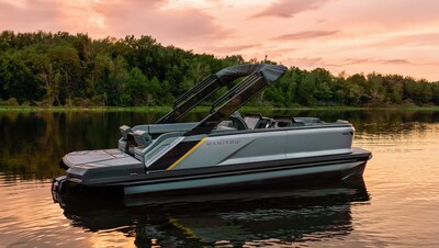 All-new Manitou pontoon boats revolutionize the boating experience with a timeless, modern design, a one-of-a-kind on-board experience and groundbreaking Rotax® S, the world’s first outboard engine featuring Stealth® Technology. 
©BRP 2022 (CNW Group/BRP Inc.)