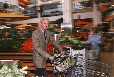 W. Galen Weston, 1999, Loblaws Queen’s Quay, Toronto (CNW Group/George Weston Limited)