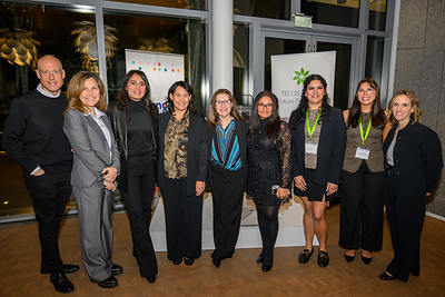 Bursary recipients Simranjit Sidhu and Katrina Douglas at the Vancouver launch, joined by TELUS' Patrick Barron, Jill Schnarr, Juggy Sihota, Nimmi Kanji, and Carly Johnston, with the Belonging Network's Anne Tower and CAI Capital Partners' Tracey McVicar. (CNW Group/TELUS Friendly Future Foundation)