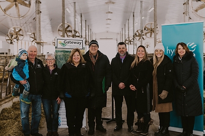 (Left to right) Clark McNeil, Glen McNeil, Vanda McNeil, MPP Huron-Bruce Lisa Thompson, Dan Stringer, Trevor Bazinet, Jay Armitage, Becky Higgs, Gwen Devereaux (CNW Group/Hydro One Inc.)