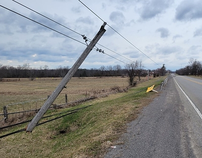 Damage to local infrastructure north of Kingston along Highway 38 caused by Friday’s windstorm (CNW Group/Hydro One Inc.)