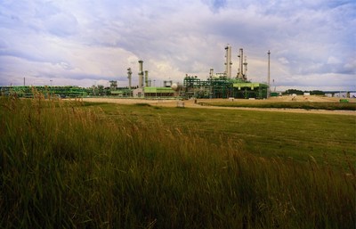 2021 ESG Report - Keyera Fort Saskatchewan Facility. (CNW Group/Keyera Corp.)
