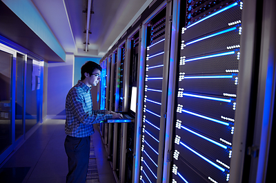 Bell study reveals 5 key factors that Canadian businesses need to keep organizations secure (CNW Group/Bell Canada)