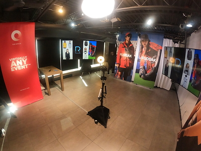 Rudsak hosts an immersive shopping event using the Odience platform. Image courtesy of Summit Tech. (CNW Group/Bell Canada)
