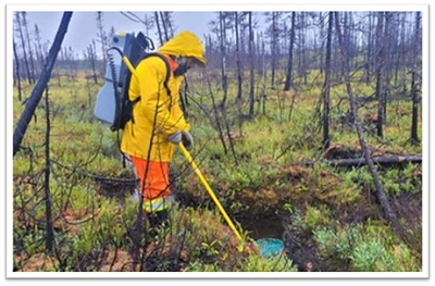 Figure 1: Field technicians undertaking hydrology and fisheries work in the Project Study area. (CNW Group/Patriot Battery Metals Inc.)