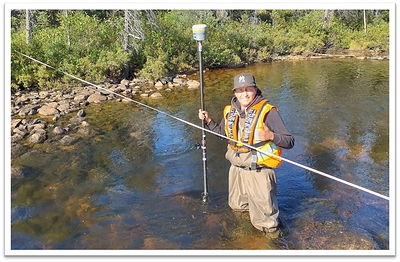 Figure 1: Field technicians undertaking hydrology and fisheries work in the Project Study area. (CNW Group/Patriot Battery Metals Inc.)