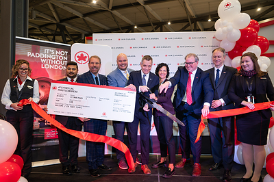 Air Canada marked the resumption of its international flights linking Canada’s capital city with the United Kingdom’s largest airport and international gateway. (CNW Group/Air Canada)