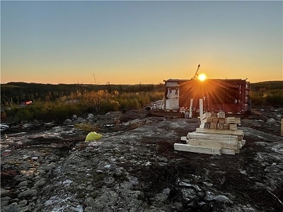 Diamond Drilling on the Spark deposit. (CNW Group/Frontier Lithium Inc.)