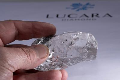 LUCARA&nbsp;ANNOUNCES RECOVERY OF FOURTH DIAMOND IN EXCESS OF 1,000 CARATS FROM THE&nbsp;KAROWE&nbsp;MINE IN BOTSWANA, A 1,080 CARAT TYPE&nbsp;IIA&nbsp;WHITE GEM QUALITY DIAMOND FROM THE SOUTH LOBE (CNW Group/Lucara Diamond Corp.)