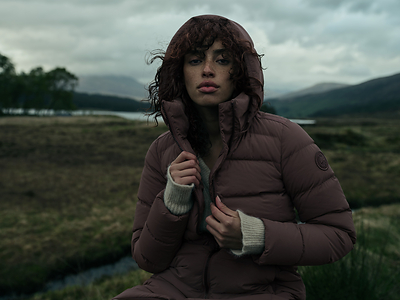 Actor Khadijha Red Thunder wearing the Aurora Parka
Credit: Annie Leibovitz for Canada Goose (CNW Group/Canada Goose)
