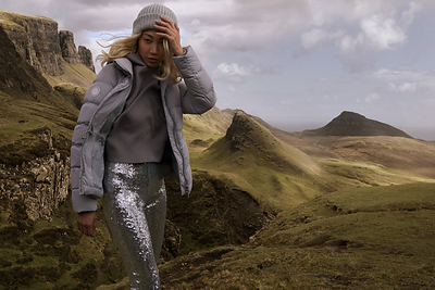 Model Soo Joo Park wearing the Aurora Jacket
Credit: Annie Leibovitz for Canada Goose (CNW Group/Canada Goose)