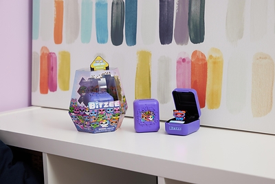 Bitzee digital pets have a suggested retail price of $29.99. Secure yours now on pre-order from Amazon, Walmart.com or Target.com. (CNW Group/Spin Master)