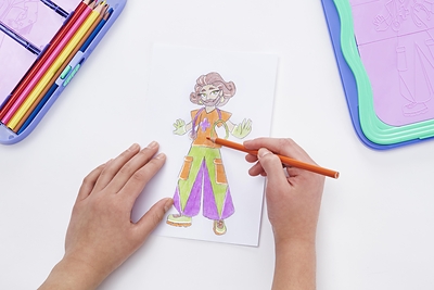 Truly You! Character Creator™ set features an inclusive collection of six individuals, each with their own character card that speaks to their unique identities. (CNW Group/Spin Master)