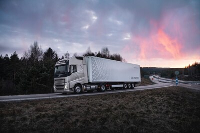 Volvo FH gas powered truck equipped with a Westport LNG HPDI™ fuel system (CNW Group/Westport Fuel Systems Inc.)