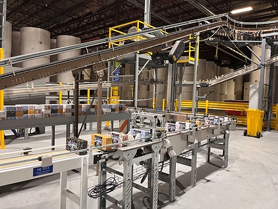 The new facial tissue converting line at the Richelieu plant in Gatineau, Québec (Kruger Products). (CNW Group/Kruger Products)