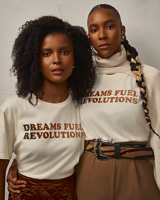 Roots x Révolutionnaire Dreams Fuel Revolutions collaboration t-shirt (CNW Group/Roots Corporation)