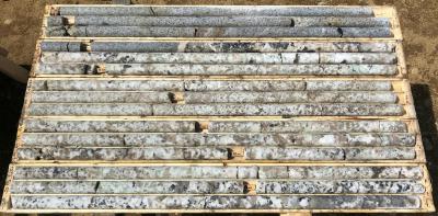 Figure 2 Spodumene pegmatite, 1.31 – 23.18 m, drill hole PWM-22-135, Main Dyke, Case Lake Property. (CNW Group/POWER METALS CORP)