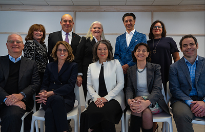 Lucie Chabot, Bruno Matheu, Julie Tremblay, Stéphane Lefebvre, Geneviève Brouillette
Robert Coallier, Annick Guérard, Susan Kudzman, Valérie Chort, Ian Rae, Daniel Desjadins (absent). (CNW Group/Transat A.T. Inc.)
