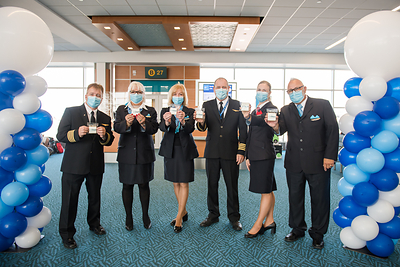 From left to right: Charles Thivierge – Captain; Linda Lancup – Flight Attendant; Marie-Josée Paiement – Flight Attendant; Mario Blais – Captain; Sonia Renaud – Flight Director; Ghislain Charette – Flight Attendant (CNW Group/Transat A.T. Inc.)