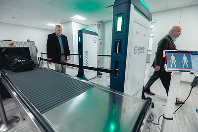 Recent HEXWAVE demonstration at major international airport (CNW Group/Liberty Defense Holdings Ltd.)