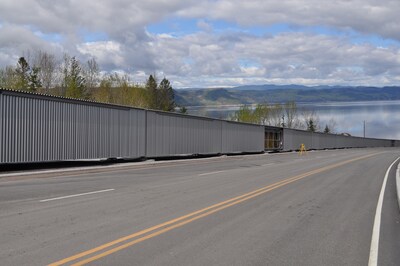 Figure 1: Installed pipe conveyor modules between the wharf and planned site for the 4Mt iron pelletizer plant. (CNW Group/Strategic Resources Inc.)
