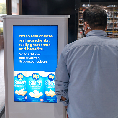 INEO Partners with Vistar Media, One of the World’s Largest Programmatic Digital Out-of-Home Advertising Platforms.
INEO’s Media Network will connect to Vistar Media’s programmatic advertising platform to provide brands and marketers with an inventory of targeted, analytics-based retail advertising locations. (CNW Group/INEO Tech Corp.)