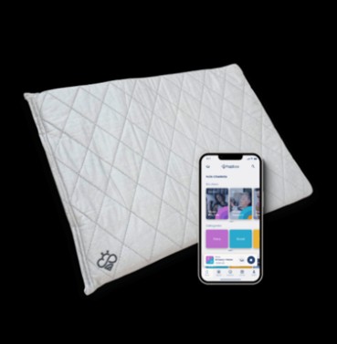 Hapbee Smart Sleep Pad and Hapbee App (CNW Group/Hapbee Technologies Inc.)