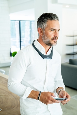 Hapbee Headband (CNW Group/Hapbee Technologies Inc.)