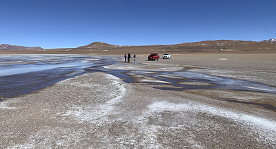 Photo 1. Monumental Minerals’ consultants on a site visit at the Laguna Blanca Project, Chile. (CNW Group/Monumental Gold Corp)