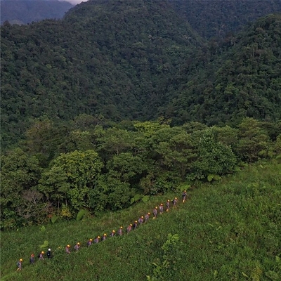 Photo 4 – Libero employees accessing work areas (CNW Group/Libero Copper & Gold Corporation.)