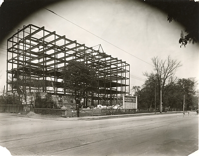 Construction began on Manulife’s Head Office in 1924 and officially opened in August 1925. (CNW Group/Manulife Financial Corporation)
