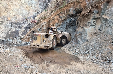 Figure 1: San Marcial Tunnel – (a) Mapping/sampling and (b) Underground Development (CNW Group/GR Silver Mining Ltd.)