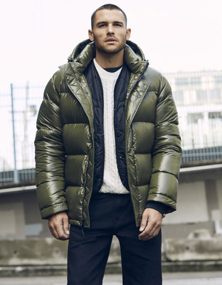 TNA Mr. Super Puff™ (CNW Group/Aritzia Inc.)