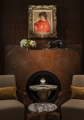 Femme au corsage rouge by Pierre-Auguste Renoir at Zero Bond at Wynn Las Vegas. Credit: Robert Miller