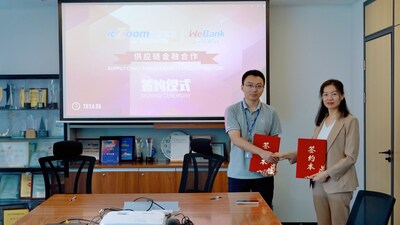 Photos of ICZOOM & WeBank signed the Supply Chain Finance Strategic Cooperation Agreement