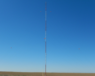 Figure 1: On site photos of met mast installed at the Primus Wind project (CNW Group/Revolve Renewable Power Corp)