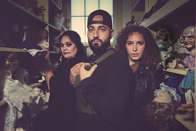 (L-R: Leitreanna Brown, Moe Sargi, and Marika Simón of Repossessed. Photo credit: Corus Studios / The HISTORY Channel) (CNW Group/Corus Entertainment Inc.)