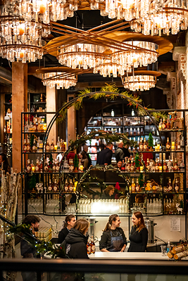 G&W Holiday Market (CNW Group/Corby Spirit and Wine Communications)